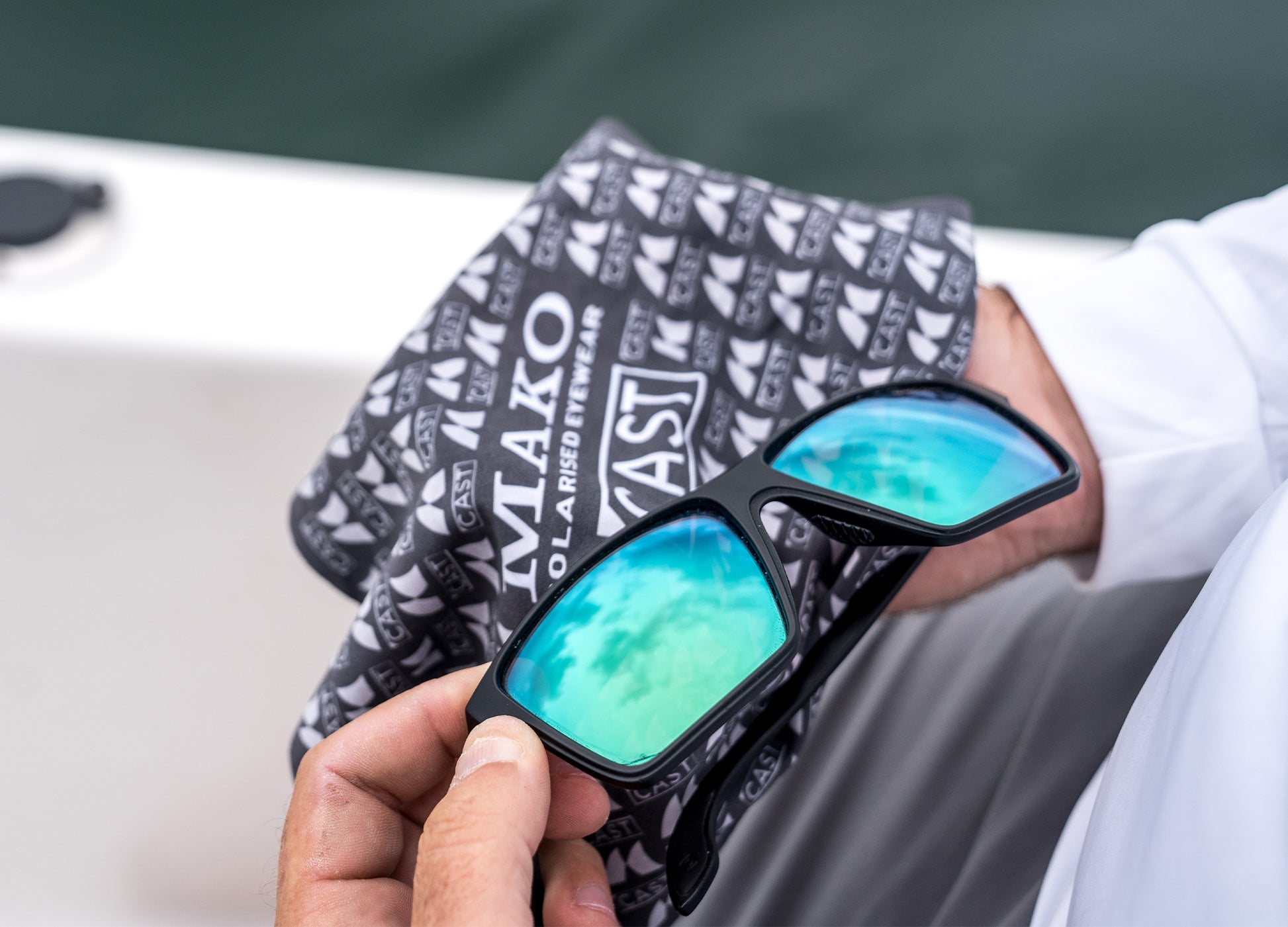 MAKO X CAST Signature Frame G2H5