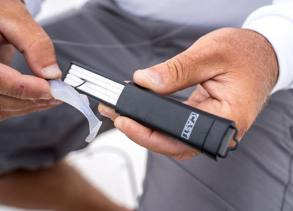 Retractable Ceramic Hook Sharpener